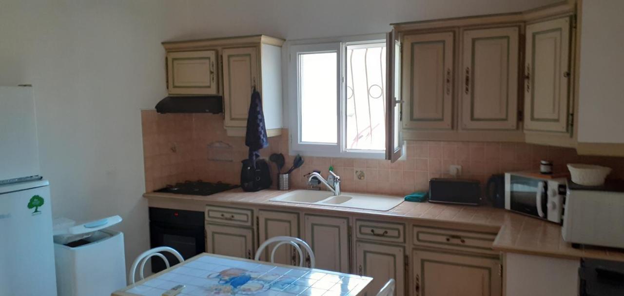 Maisonnette Au Pied De La Garrigue Villa Bernis Kültér fotó